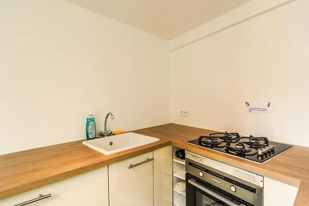 Sunny Notre Dame Apartment
